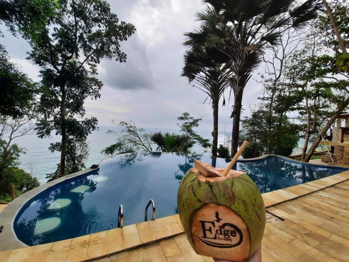 Edge Resort, Yogyakarta Parangtritis Exterior photo